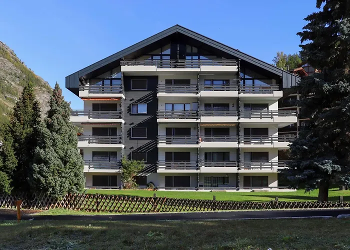 A-3 By Interhome Daire Zermatt